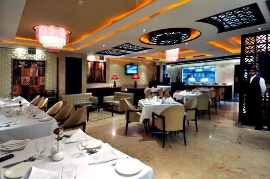 Amara Hotel Chandīgarh Buitenkant foto
