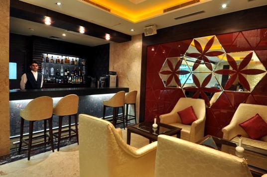 Amara Hotel Chandīgarh Buitenkant foto